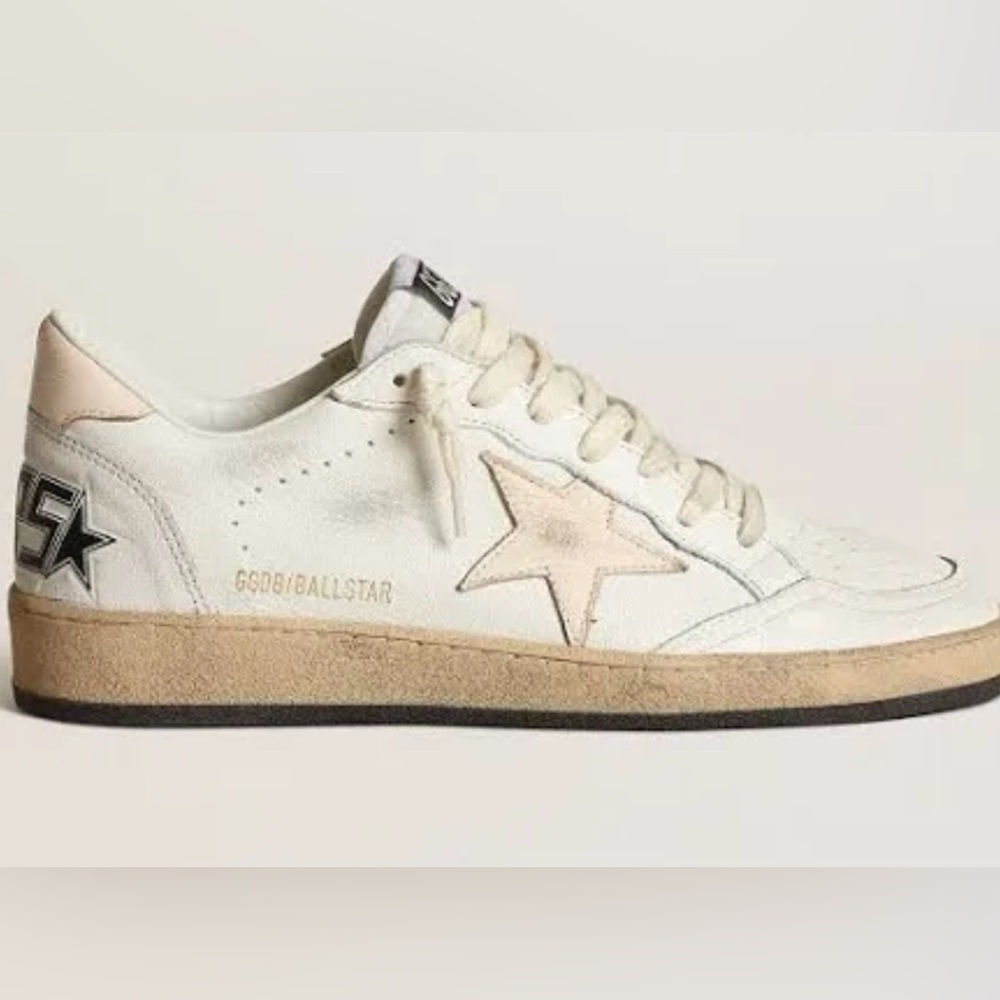 Ball Star LTD in white nappa with a salmon-pink nappa star